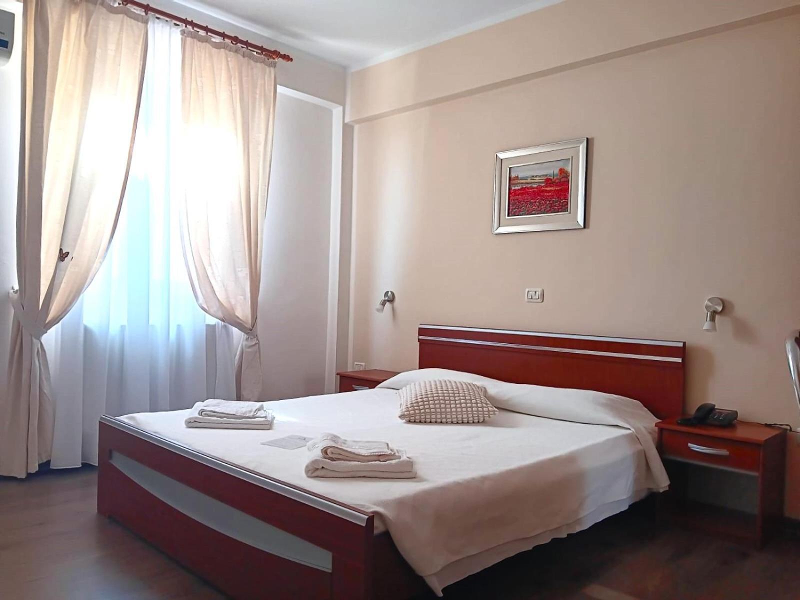 Hotel Vila Veneto Timisoara Exterior foto